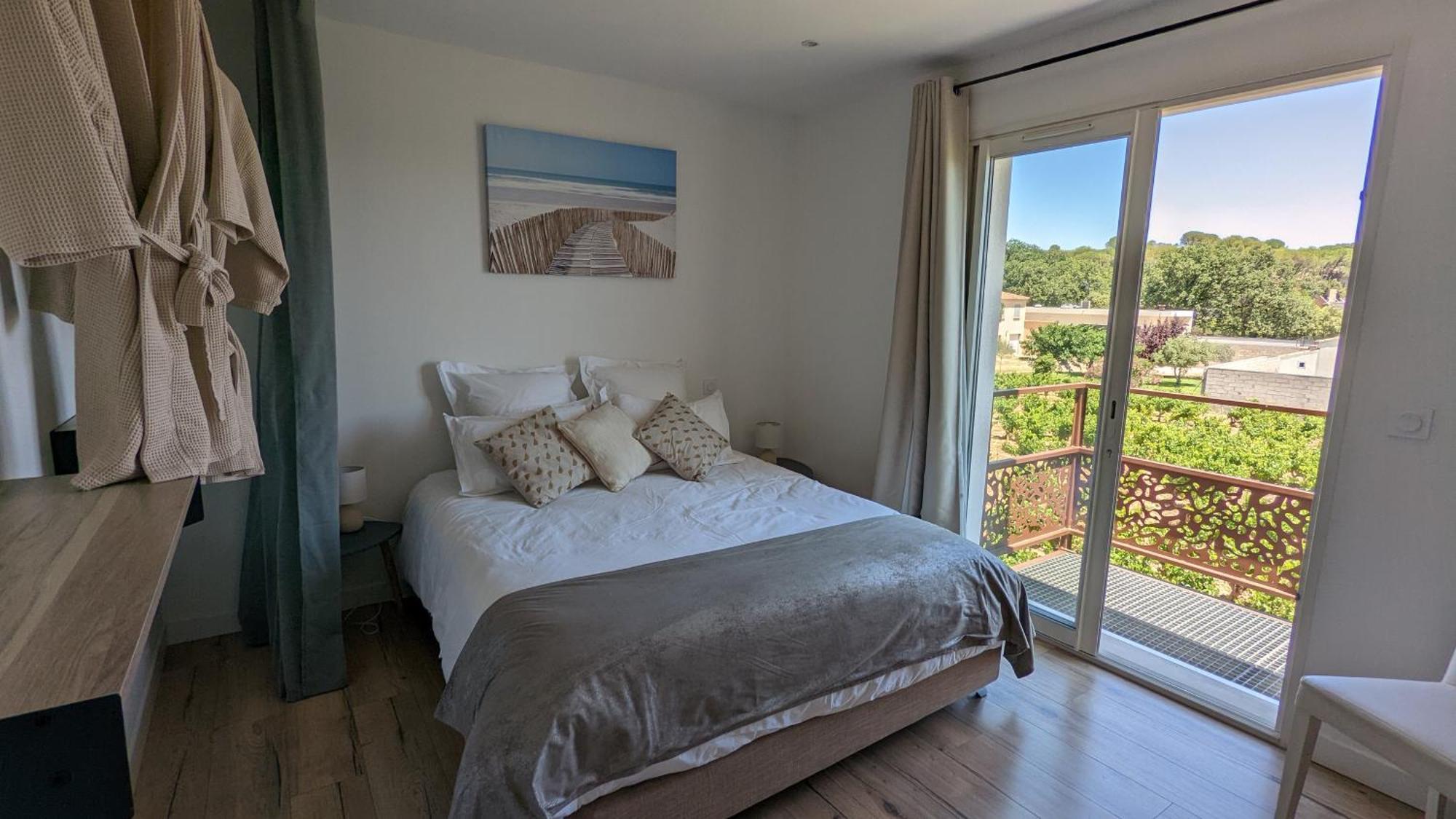 Chambre L A Tavel Eksteriør billede